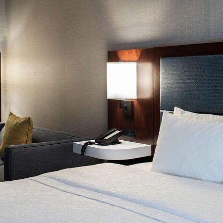 Hampton Inn & Suites Lincolnshire Ngoại thất bức ảnh