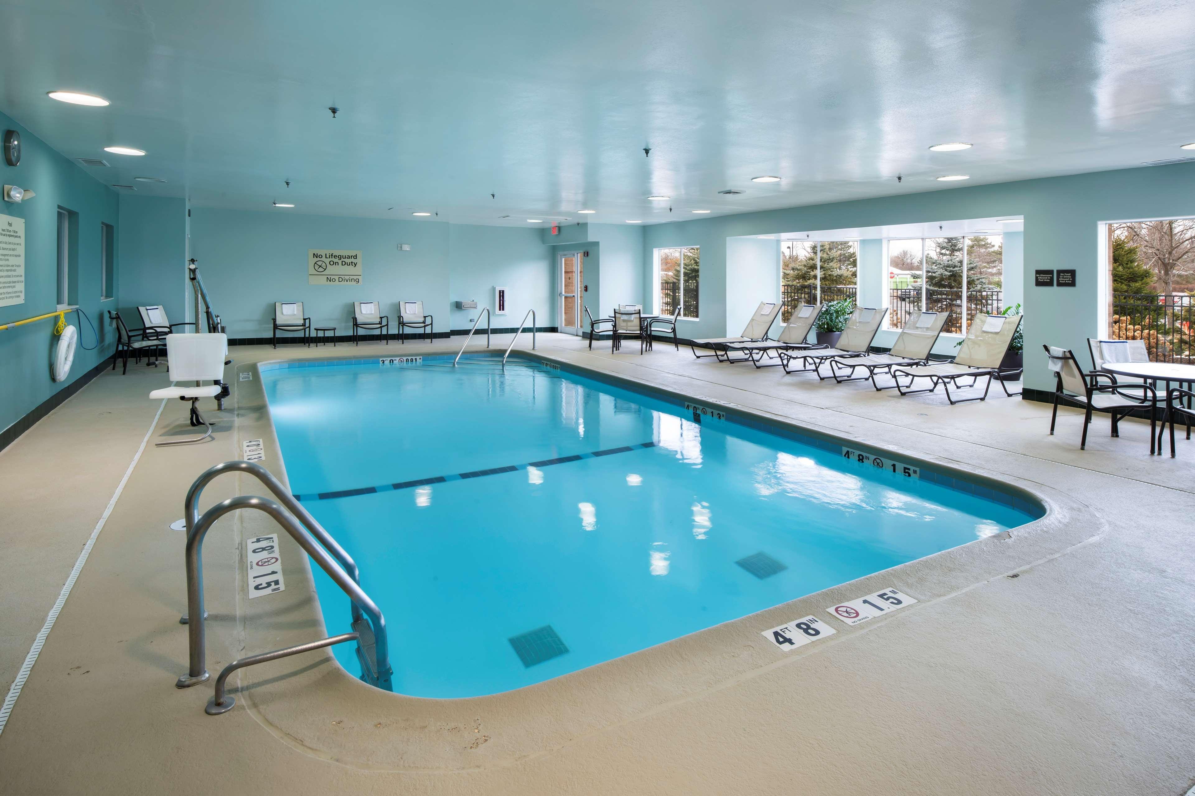 Hampton Inn & Suites Lincolnshire Ngoại thất bức ảnh